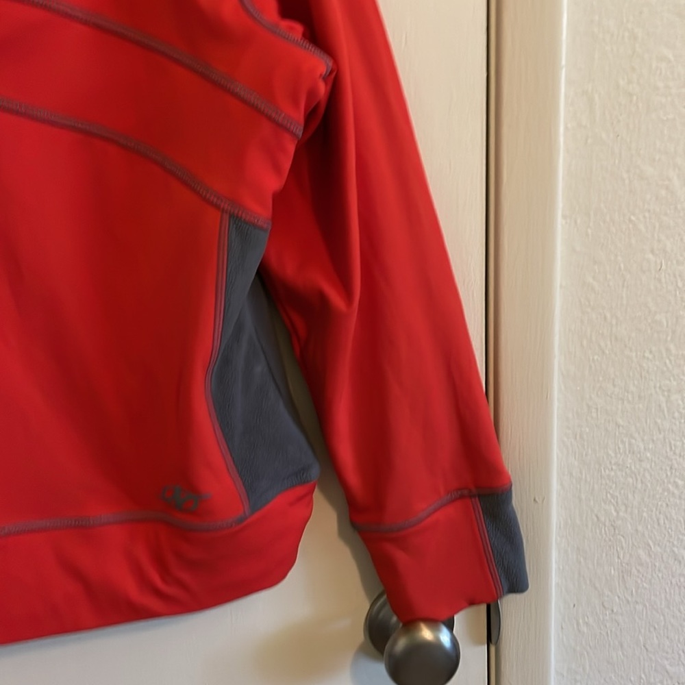Nordic Track Sweatshirt - Picture 4 of 11